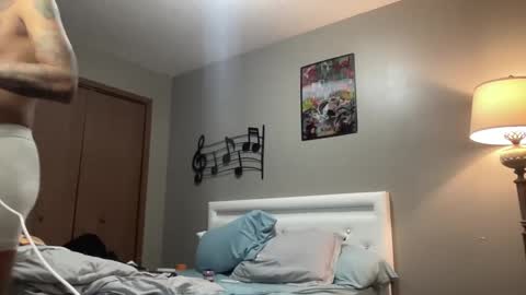 Snapshot of joshperrygoon chatting on December 28, 8:37 am joshperrygoon online show from December 28, 8:37 am