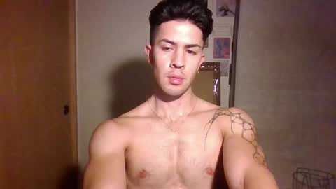 jotarojas1 online show from March 8, 6:10 am