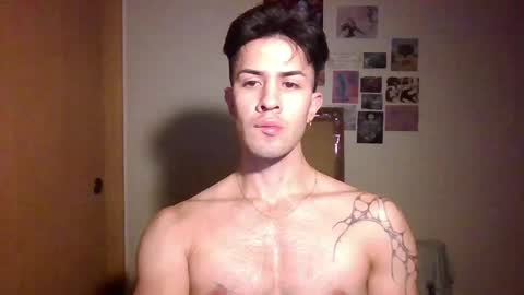 jotarojas1 online show from March 7, 2:46 am