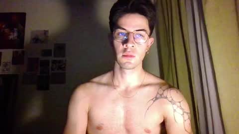 jotarojas1 online show from January 19, 4:12 am