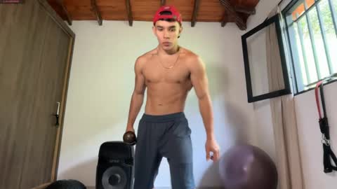 Im Jouliano online show from March 31, 3:12 pm