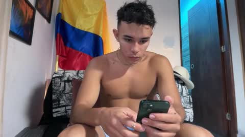 Im Jouliano online show from November 10, 9:50 pm