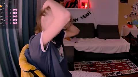 joy_keys online show from January 16, 4:16 pm