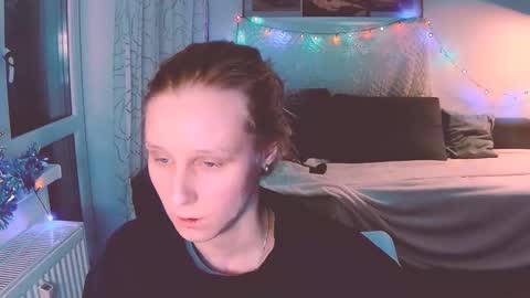 joy_keys online show from December 20, 6:02 pm