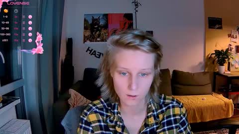 joy_keys online show from November 12, 3:36 pm