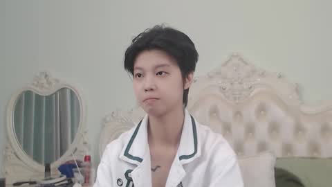 joycekay online show from October 17, 11:31 pm