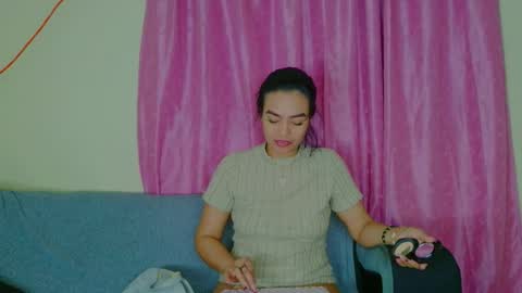    online show from December 22, 5:47 am