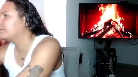 INDEPENDENT MODEL online show from March 21, 2:55 pm