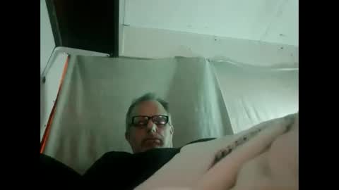 Jsmitty40 online show from October 3, 5:16 am
