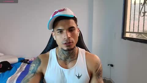 juan_gomez_1 online show from February 28, 10:25 pm