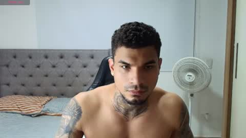juan_gomez_1 online show from August 1, 1:18 am