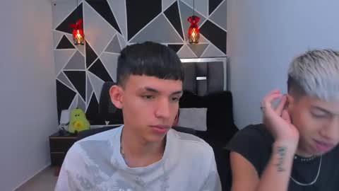 JuanSteven online show from April 19, 11:33 am