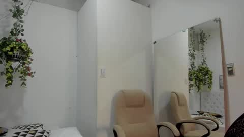 juana_naranjo online show from June 6, 7:36 am