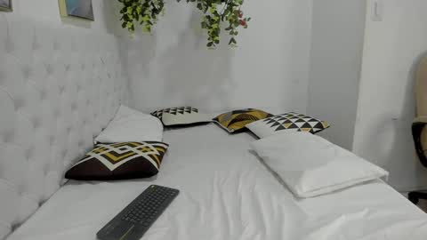 juana_naranjo online show from June 5, 6:52 am