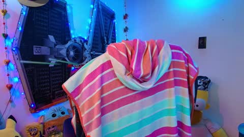 Juanita online show from December 24, 7:00 pm