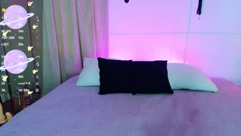 Blue online show from November 25, 4:17 pm