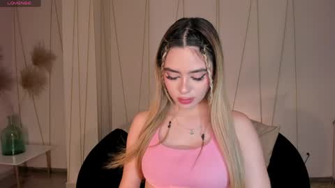 Juanita Clay online show from May 15, 8:27 pm