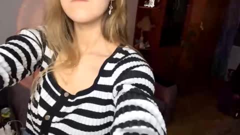 Gera online show from October 24, 7:47 pm