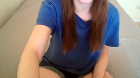 Snapshot of juicetalia chatting on October 18, 8:29 am JuiceTalia online show from October 18, 8:29 am
