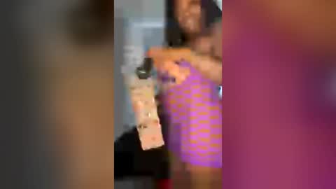 juicy_777 online show from July 22, 3:25 pm