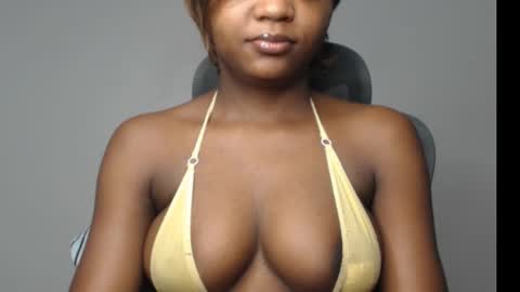 Wet Baddie online show from November 27, 9:17 am