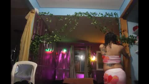 juicyjayxxx69 online show from March 27, 11:17 pm