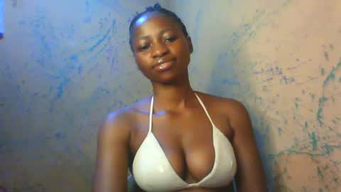 juicypiexx online show from September 8, 8:19 pm
