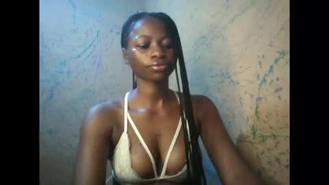 juicypiexx online show from October 3, 11:35 pm
