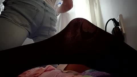 juicystraw online show from November 1, 6:51 pm