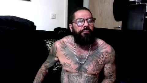 jules23tats online show from February 10, 9:40 pm