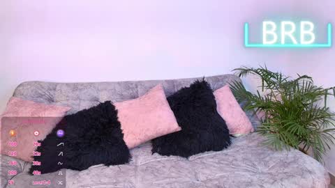 Jules and Gia online show from March 25, 11:06 am