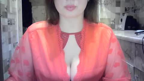 julia69009 online show from December 13, 11:33 pm
