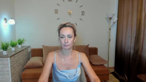 Snapshot of julia__cherry_ chatting on January 26, 7:32 am julia__cherry_ online show from January 26, 7:32 am