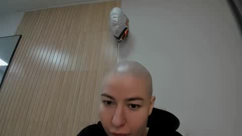 julia bright online show from April 12, 4:55 pm