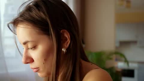 Molly online show from March 28, 3:02 pm