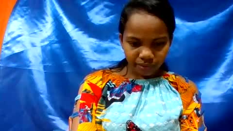 juliah02 online show from June 22, 6:10 am