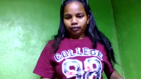 juliah02 online show from June 29, 10:37 am