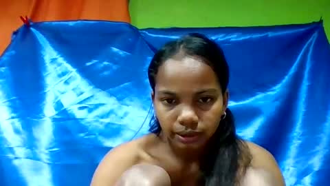 juliah02 online show from June 20, 1:28 pm