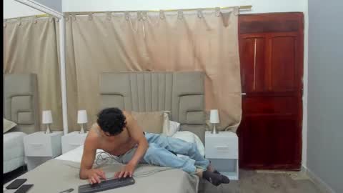 julian billy online show from March 4, 2:21 pm