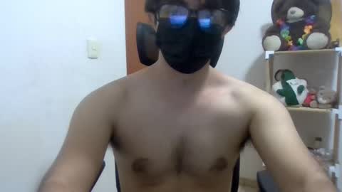 Julian Mora online show from March 8, 2:45 am