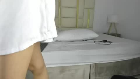 Julian online show from July 31, 9:49 pm