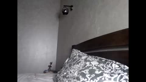 julianagold1 online show from November 12, 10:56 pm