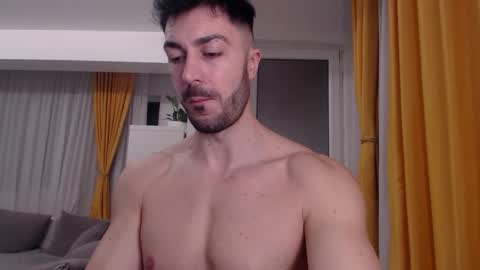 JulianRoyce online show from February 24, 7:50 pm