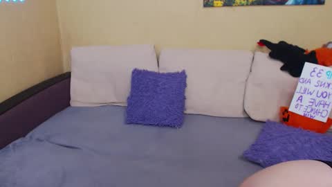Snapshot of juliasane_ chatting on October 14, 4:10 pm Jul online show from October 14, 4:10 pm