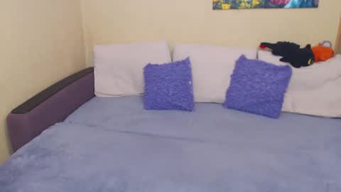 Snapshot of juliasane_ chatting on October 19, 2:44 pm Jul online show from October 19, 2:44 pm
