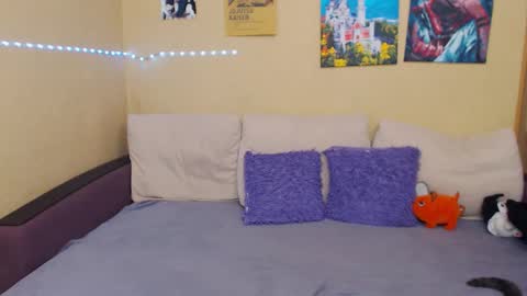 Snapshot of juliasane_ chatting on September 13, 6:32 pm Jul online show from September 13, 6:32 pm