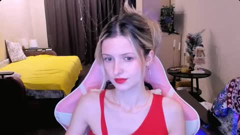 Julie online show from January 18, 4:27 pm