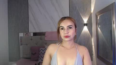 julieta__fox_ online show from December 4, 2:33 am