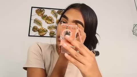 Snapshot of julieta_aguilar chatting on September 16, 7:39 pm Juli online show from September 16, 7:39 pm