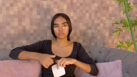 Snapshot of julieta_aguilar chatting on October 20, 8:36 pm Juli online show from October 20, 8:36 pm